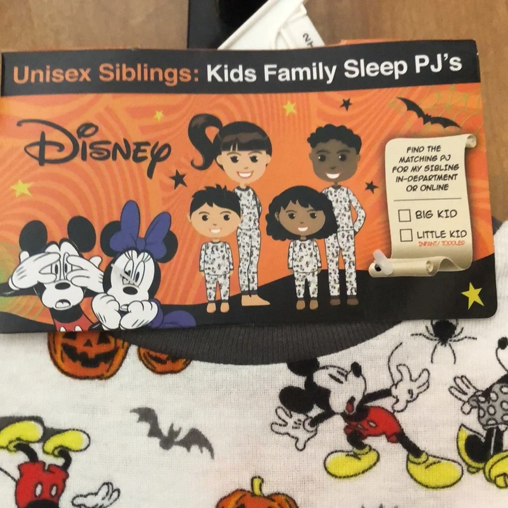 Disney Mickey Minnie Mouse Halloween 2 piece sleep PJ’s gender neutral